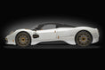 Charger l'image dans la visionneuse de la galerie, POCHER Pagani Utopia Coupé - Bianco Perla 1:8
