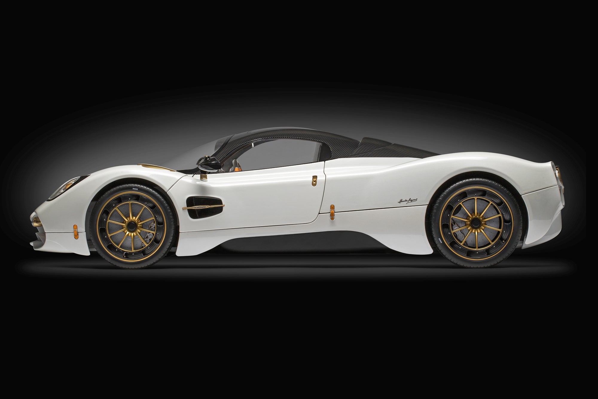 POCHER Pagani Utopia Coupé - Bianco Perla 1:8