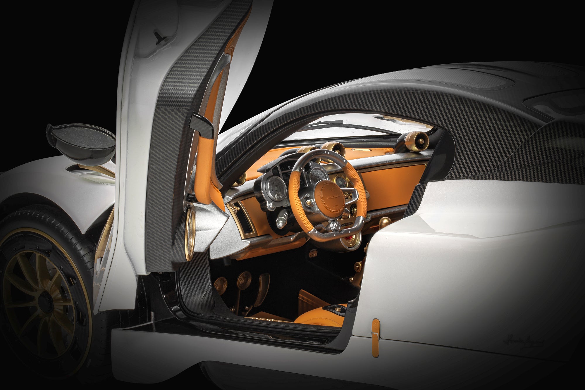 POCHER Pagani Utopia Coupé - Bianco Perla 1:8