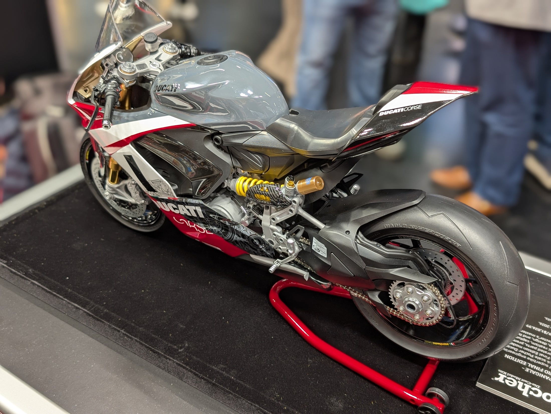 POCHER Ducati Panigale - V2 Superquadro Final Edition 1:4