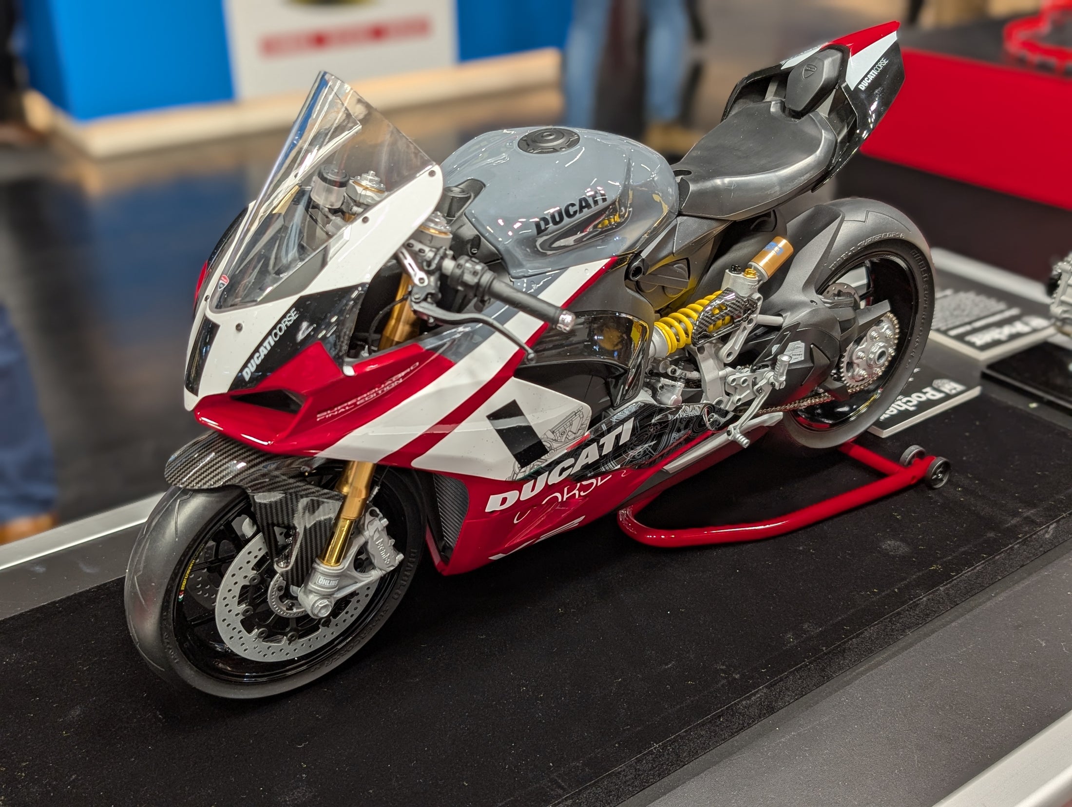 POCHER Ducati Panigale - V2 Superquadro Final Edition 1:4